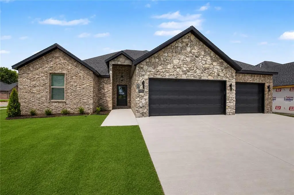 2003 N Chanae Street, Siloam Springs, AR 72761 - #1