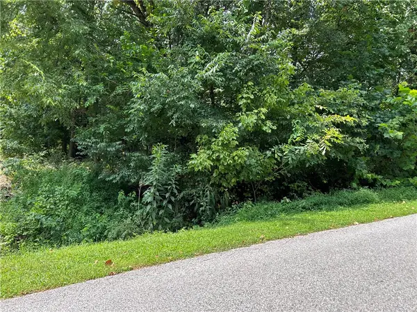 Elizabeth Drive, Bella Vista, AR 72715