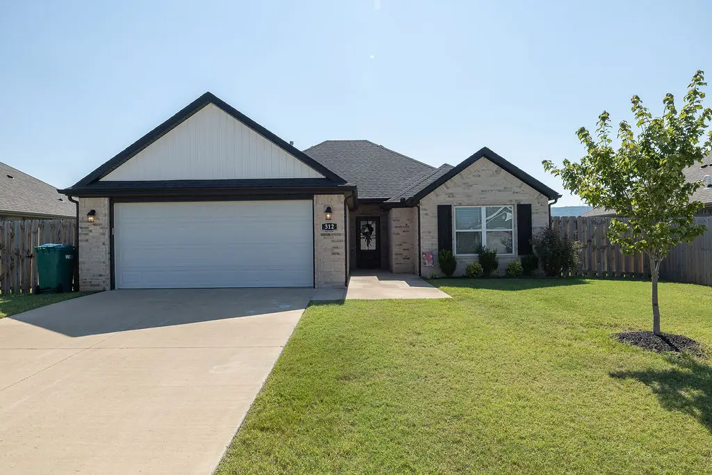 312 Amber Dawn Avenue, Farmington, AR 72730 - #1