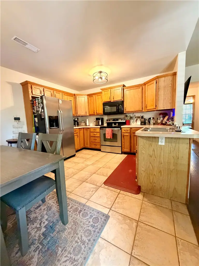 215 Elizabeth, Huntsville, AR 72740 - #2