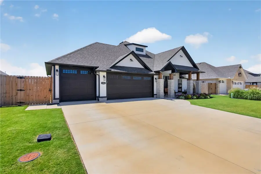 1901 Higgins Street, Pea Ridge, AR 72751 - #2