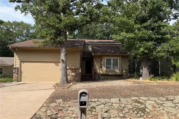 8 Weston Lane, Bella Vista, AR 72715