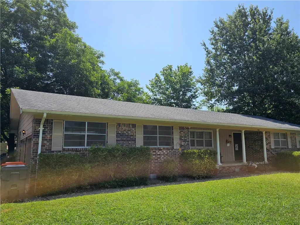 1010 N Detroit Avenue, Russellville, AR 72801 - #1
