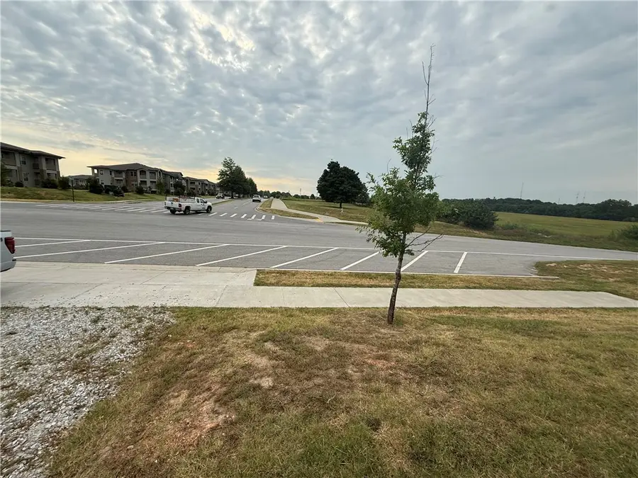2814 S 64th Street, Springdale, AR 72762 - #3