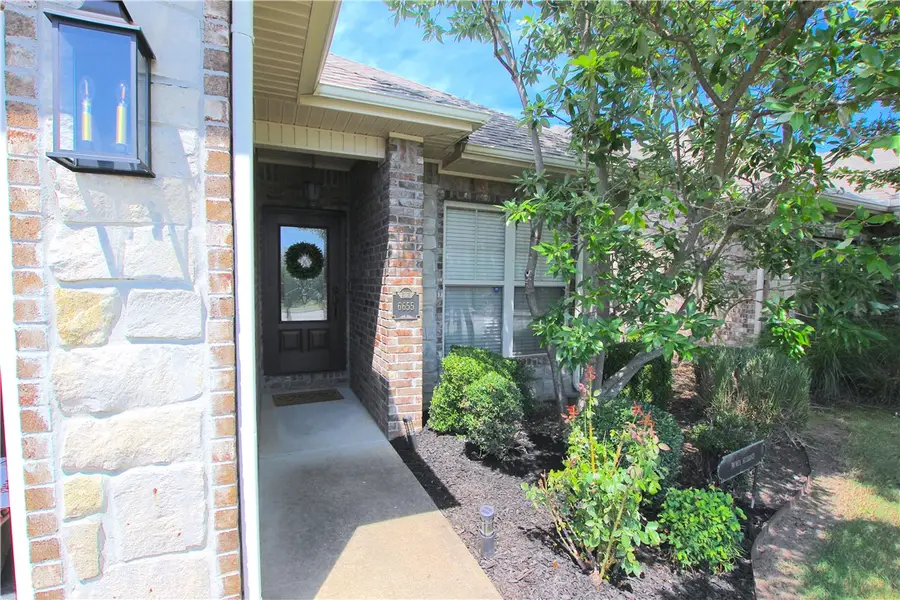 6655 W Valley View Road, Rogers, AR 72758 - #2