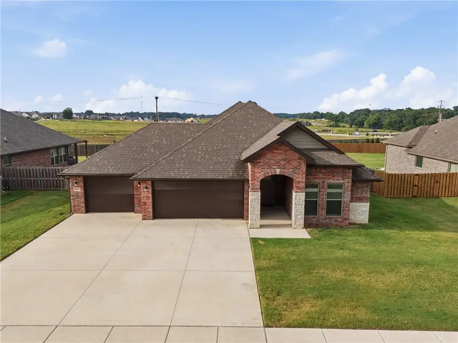 2305 Carper Lane, Pea Ridge, AR 72751 - #3