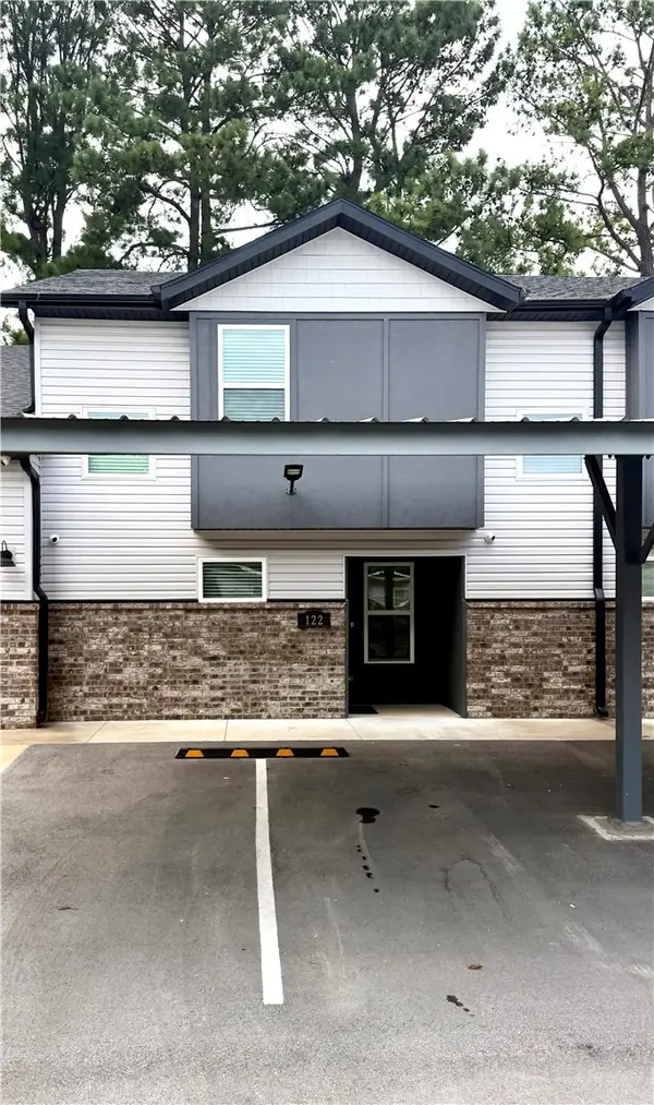 899 N Rupple Road #122, Fayetteville, AR 72704