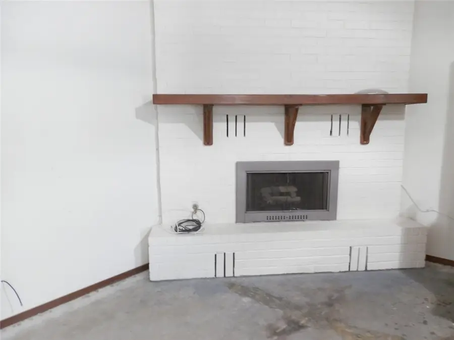 2915 Parkwood Drive, Rogers, AR 72756 - #3