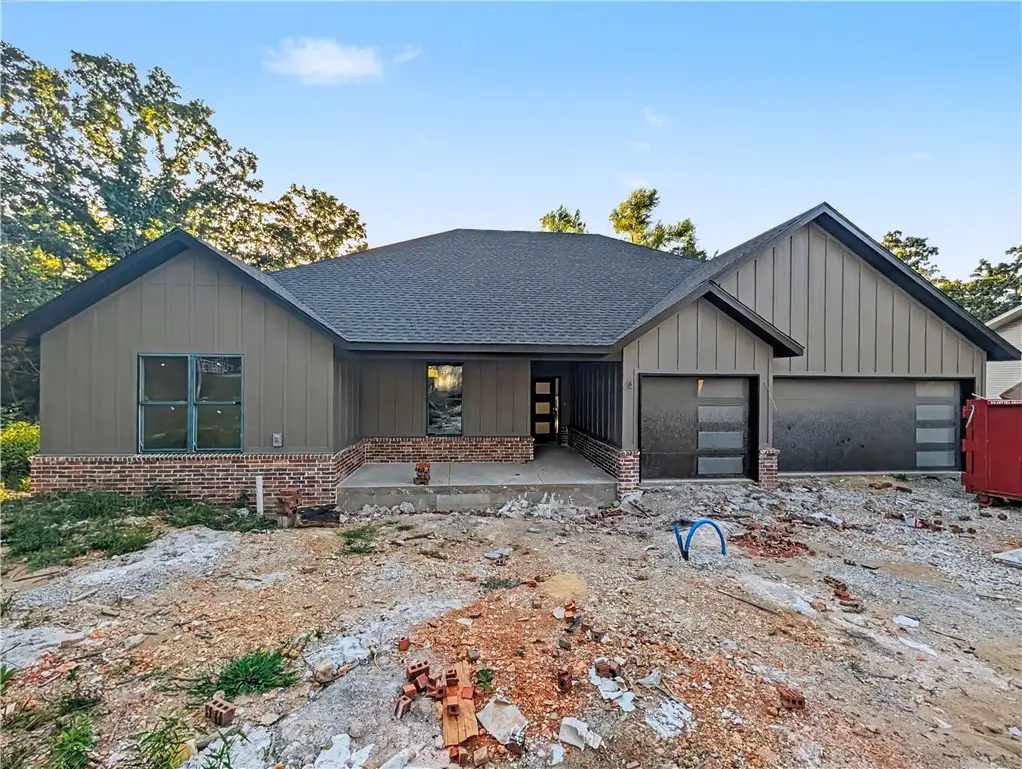 4 Constance Circle, Bella Vista, AR 72714 - #1