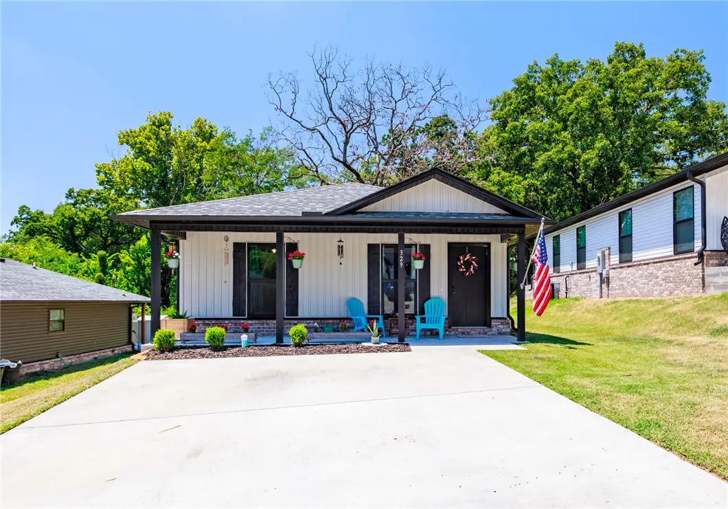 329 Lafayette Street, Van Buren, AR 72956 - #1