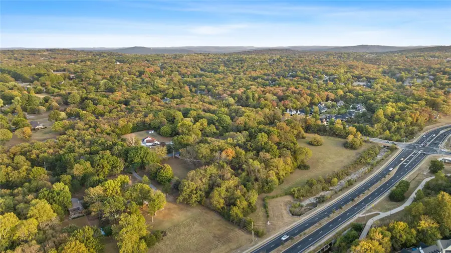 3105 N Old Wire Road, Fayetteville, AR 72703 - #3