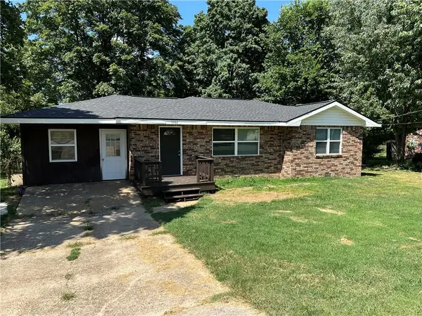 1002 Bobo Avenue, Berryville, AR 72616