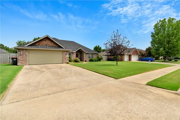 776 Chateau Avenue, Springdale, AR 72764
