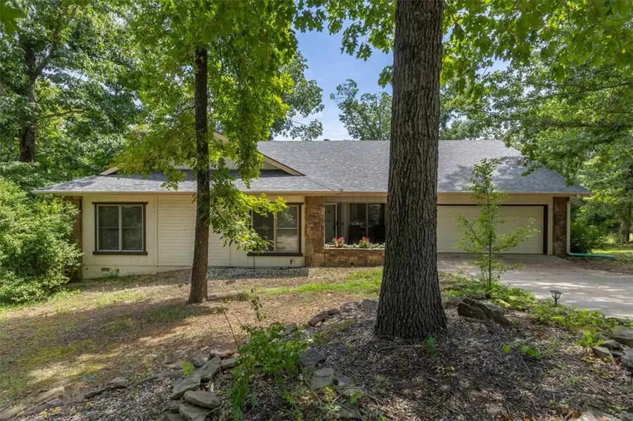 14 Glenbarr Circle, Bella Vista, AR 72715 - #3