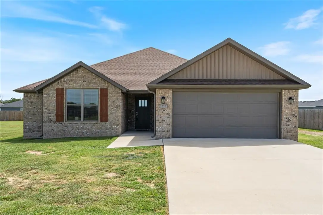 1516 Taylor Orchard Road, Gentry, AR 72734 - #1