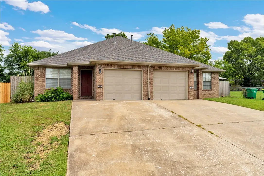 36-38 W Rainsong Street, Farmington, AR 72730 - #1
