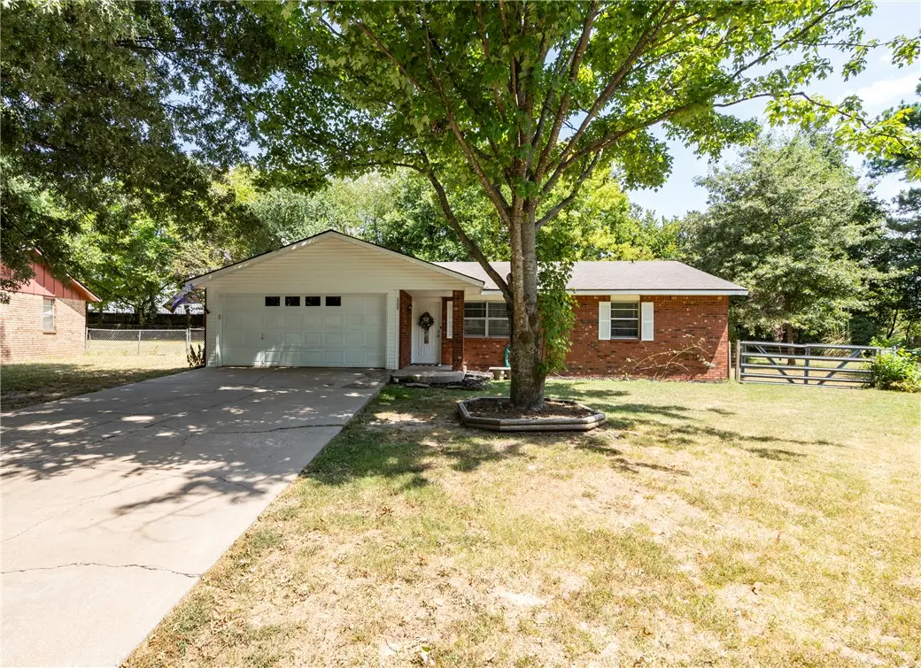 1207 S Prospect Street, Siloam Springs, AR 72761 - #1