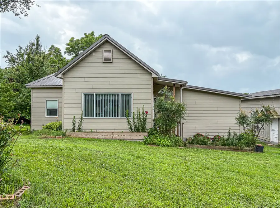 504 Mclean Avenue, Cotter, AR 72626 - #2