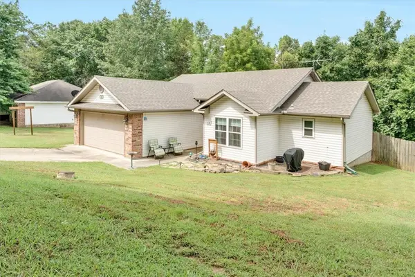 33 N Cedar Place, West Fork, AR 72774