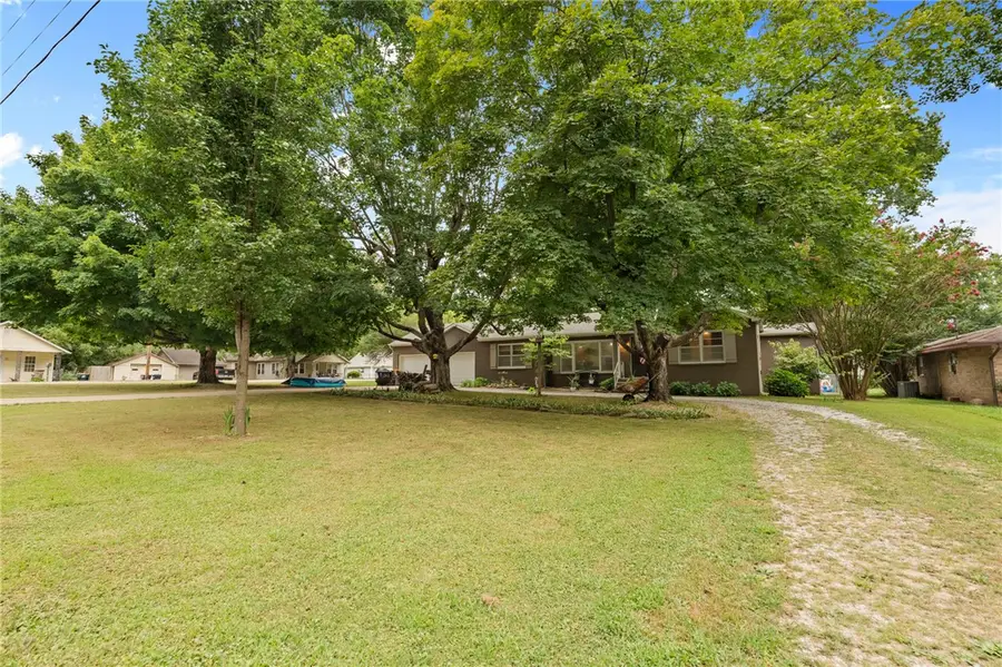 624 Kelly Street, Harrison, AR 72601 - #3