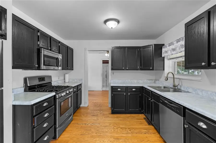 380 S Holly Street, Siloam Springs, AR 72761 - #3