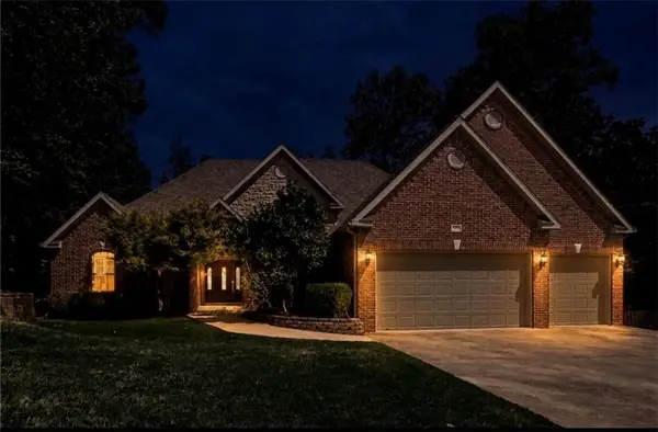 1303 NE Fairwinds Drive, Bentonville, AR 72712