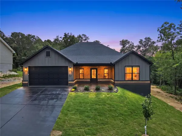 4 Mcgaugh Drive, Bella Vista, AR 72714