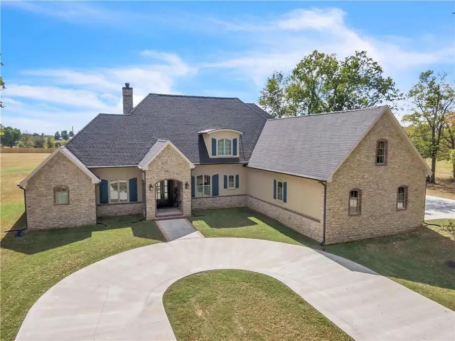 1967 S Pianalto Road, Tontitown, AR 72762 - #2