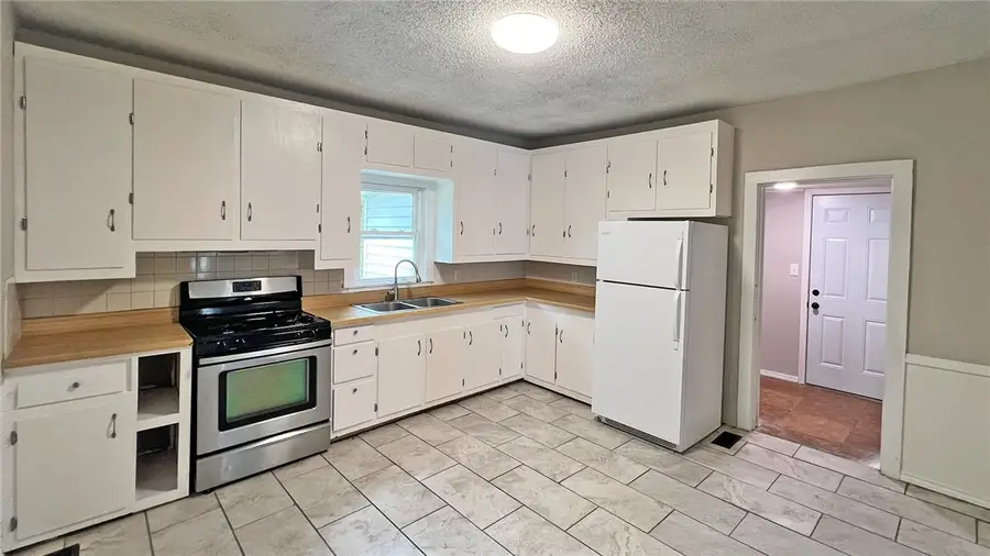 221 C Street, Rogers, AR 72756 - #3