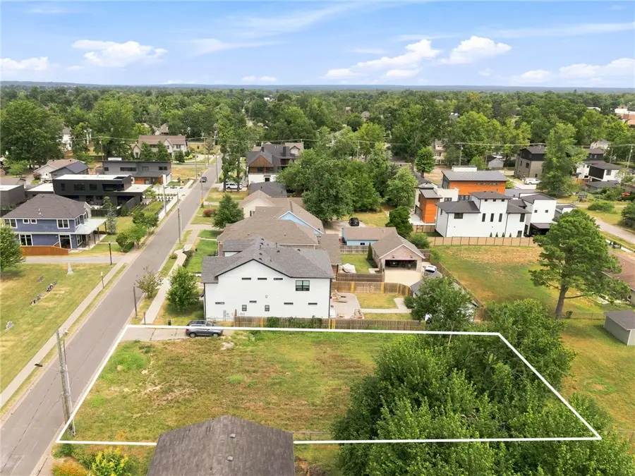 215 SW F Street, Bentonville, AR 72712 - #2