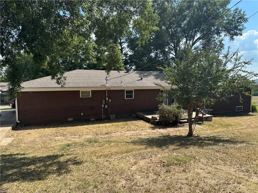 1201 Magnolia Drive, Morrilton, AR 72110 - #2