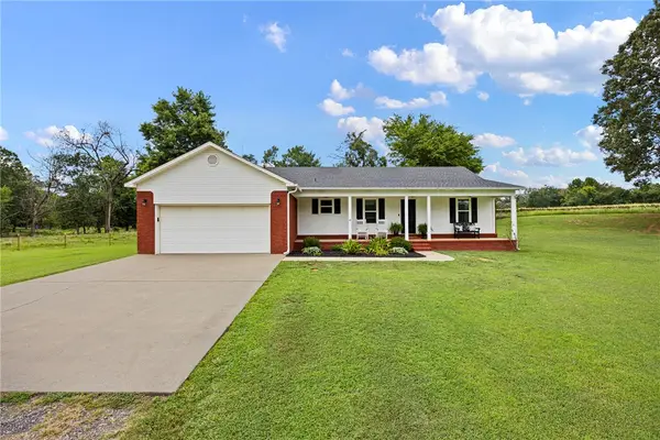 10098 Adobe Lane, Dardanelle, AR 72834