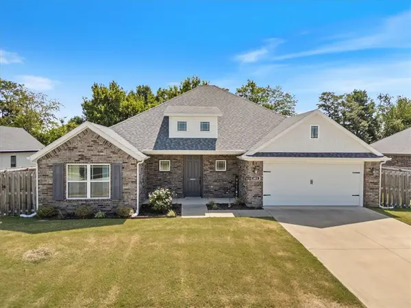 411 Aster Street, Centerton, AR 72719