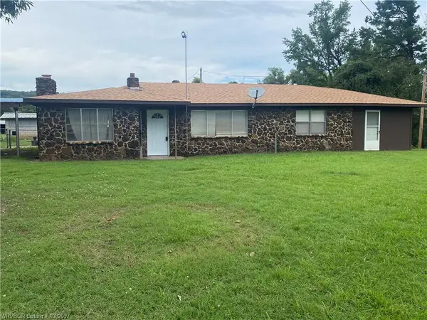 3218 Mulberry Wire Road, Mulberry, AR 72947