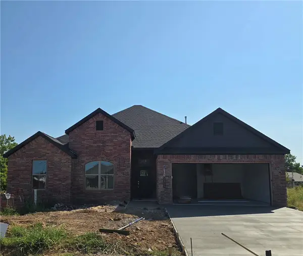 2311 N Zane Street, Siloam Springs, AR 72761