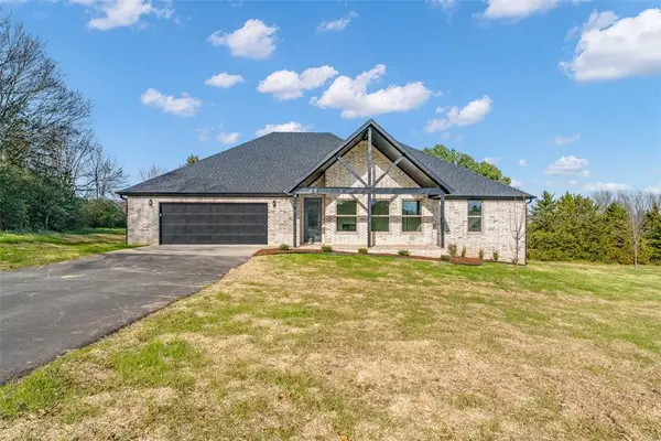 212 Oneal, Elkins, AR 72727