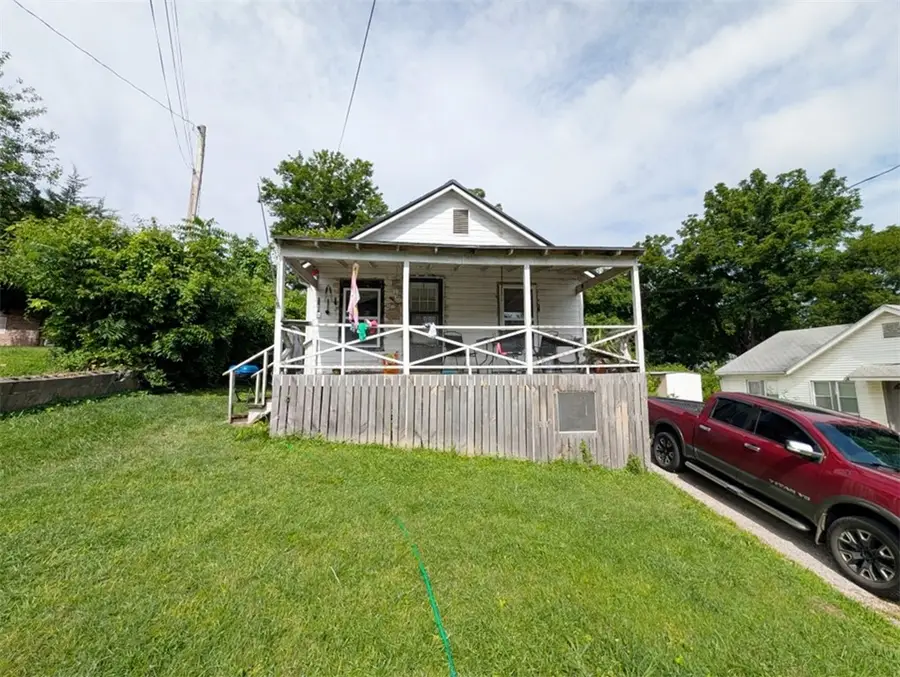 1112 N Spring Street, Harrison, AR 72601 - #2