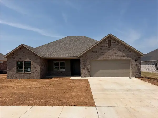 151 N Panther Avenue, Farmington, AR 72730
