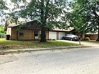 2207 Pin Oak Drive, Springdale, AR 72762 - #2