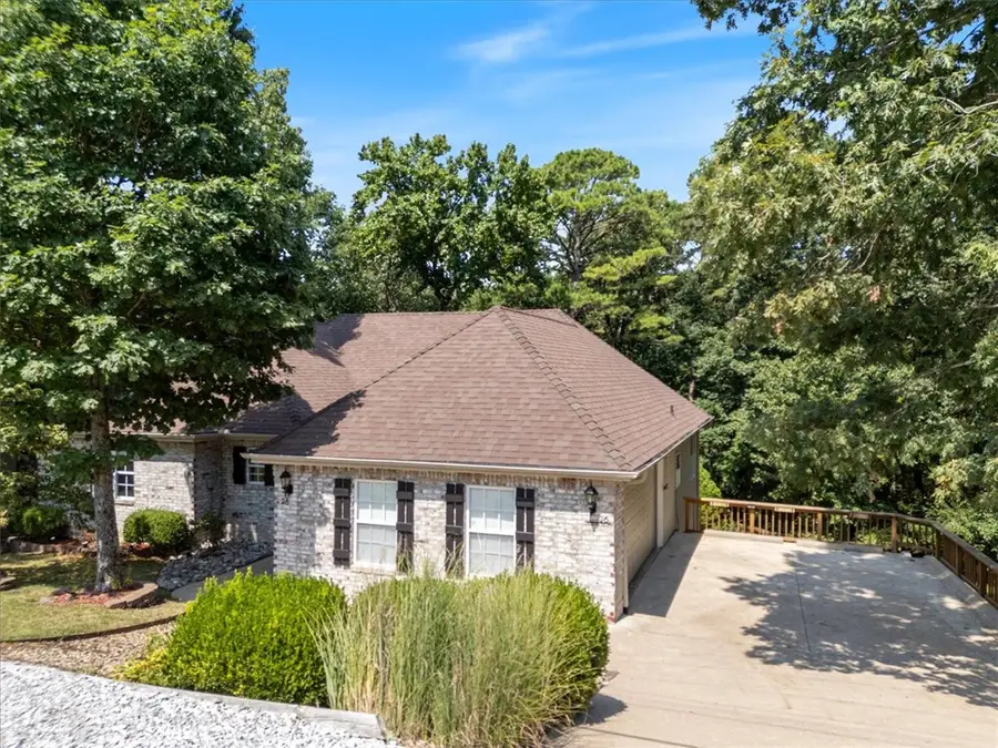26 Leicester Drive, Bella Vista, AR 72714 - #2