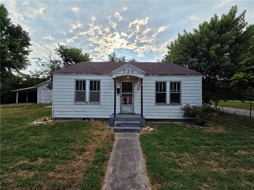 720 Kansas Street, Springdale, AR 72764 - #1