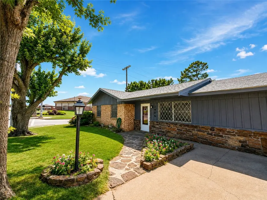 1906 S West End Street, Springdale, AR 72764 - #2
