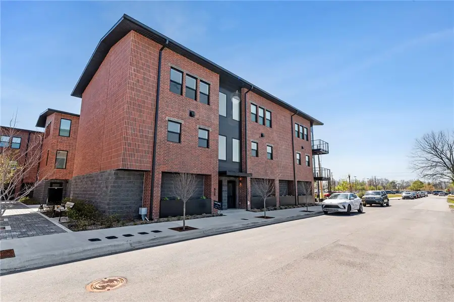 619 SW C Street, Bentonville, AR 72712 - #2