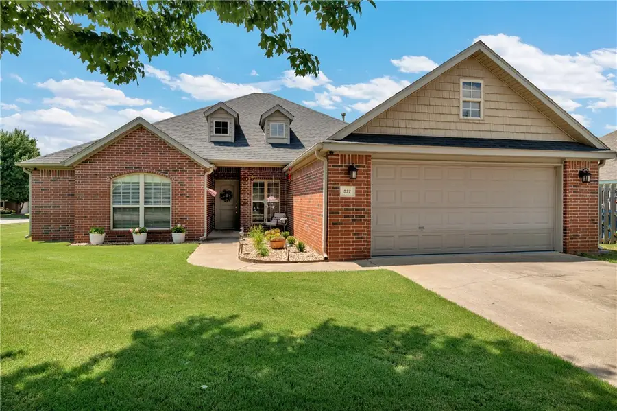 527 N Country Farm Road, Fayetteville, AR 72704 - #2