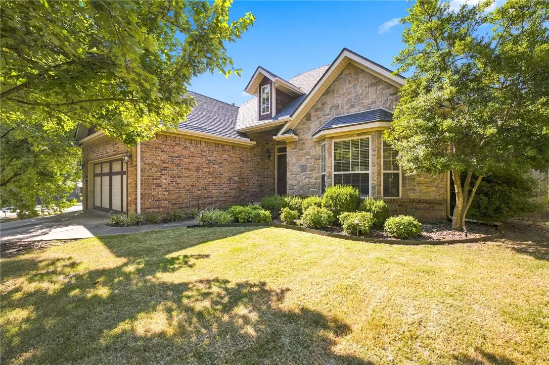 833 E Birwin Street, Fayetteville, AR 72703 - #1