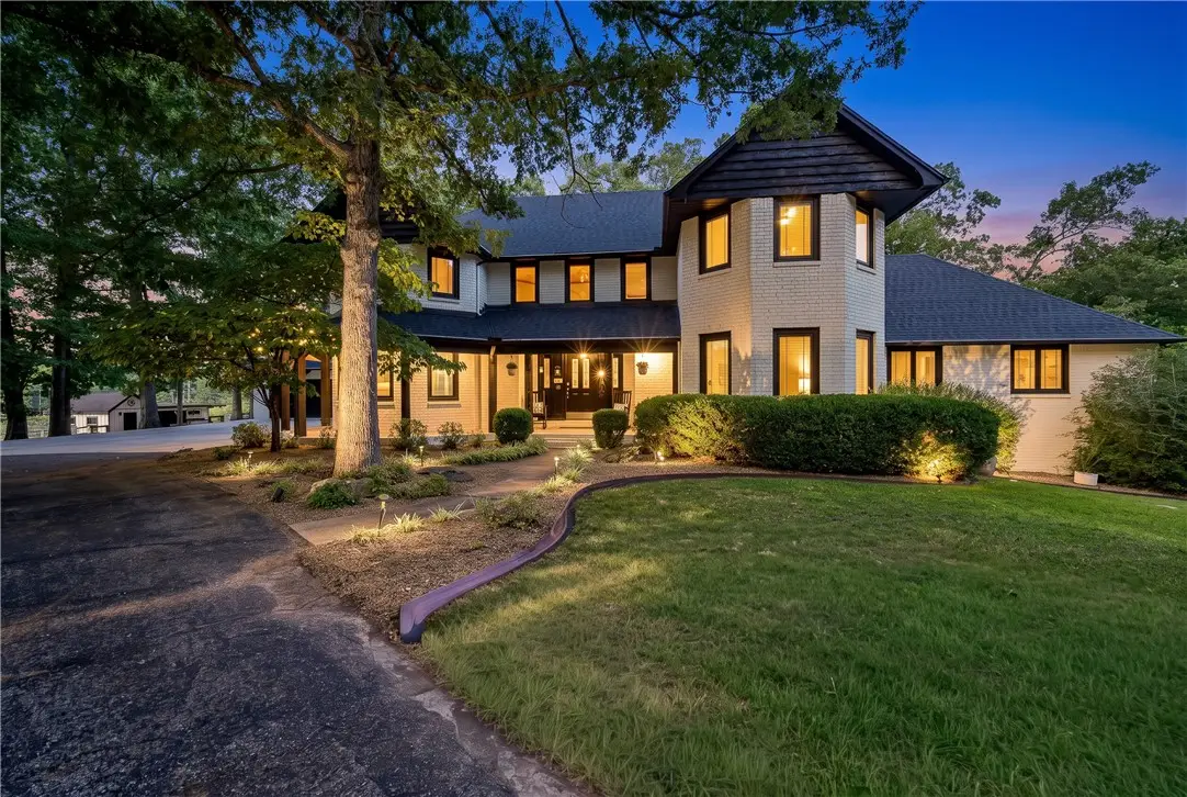 1205 E Hilltop Drive, Rogers, AR 72756 - #1