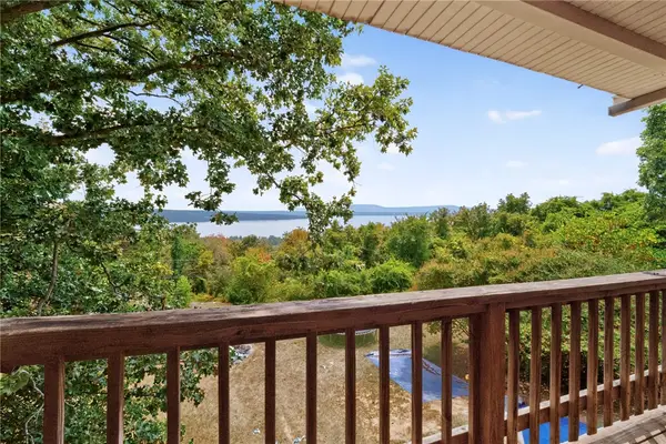 65 Lake Ridge Place, Russellville, AR 72802