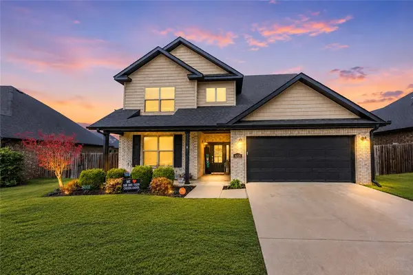 4008 SW Hollyhock Street, Bentonville, AR 72713