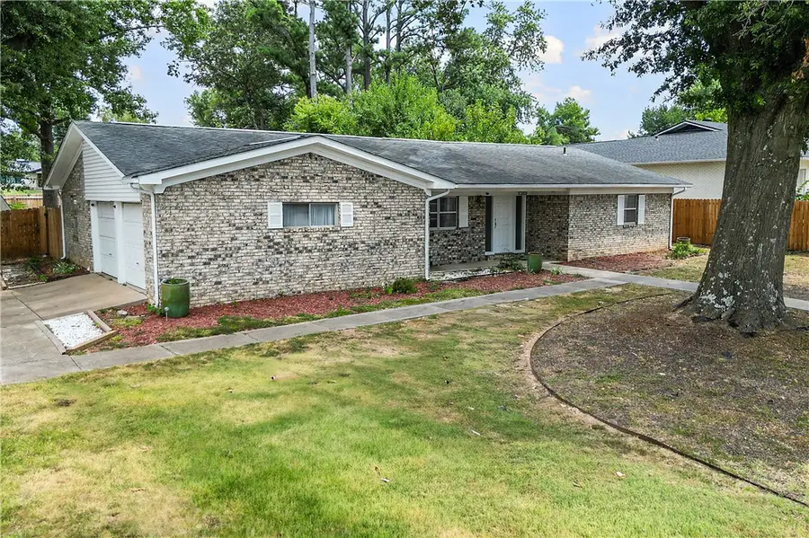 1101 NE 2nd Street, Bentonville, AR 72712 - #3