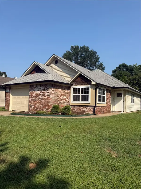 1106 N Louisville Avenue, Russellville, AR 72801